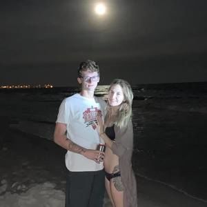 Meet your Posher, Todd